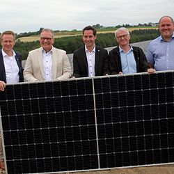 Pressebild_Arla_SWT_Solarpark Karlshausen_28.06.2023