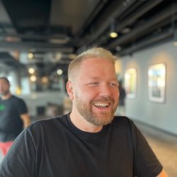 Jonas Wärngård