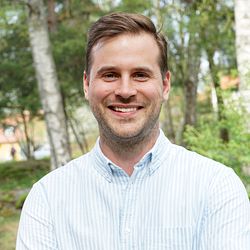 Hampus Holmgren (M)