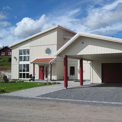 Garage & Carport