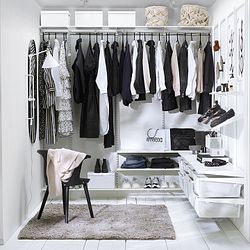 walk-in-closet