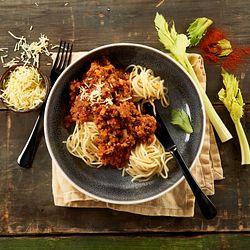 Spaghetti med kødsauce – med mere grønt.jpg
