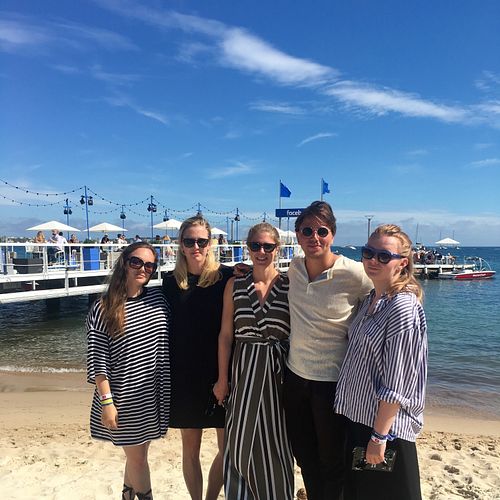Filip Myringer, Olga Lillienau, Amelie Farmer, Sofia Bleiweiss och Ebba von Zweigbergk i Cannes 2016