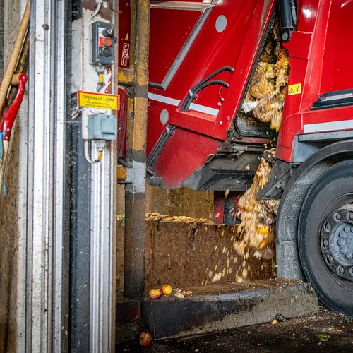 Stängningen berör kunder som normalt lämnar avfall i tippfickan eller matavfallsfickan.
