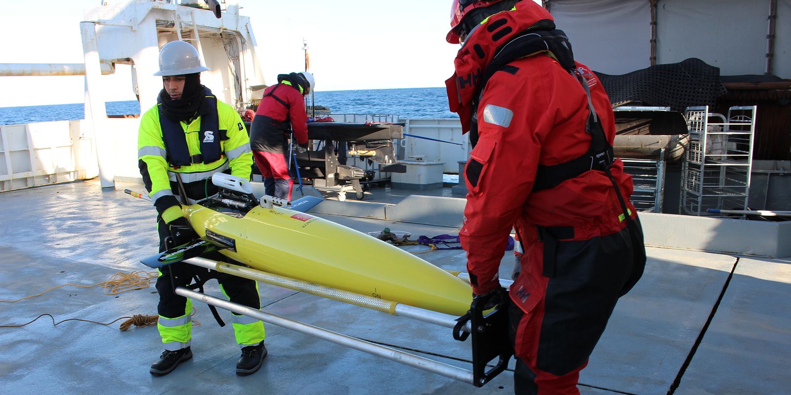 Deployment of a Seaglider by Akvaplan-niva (Photo: Harald Lura)
