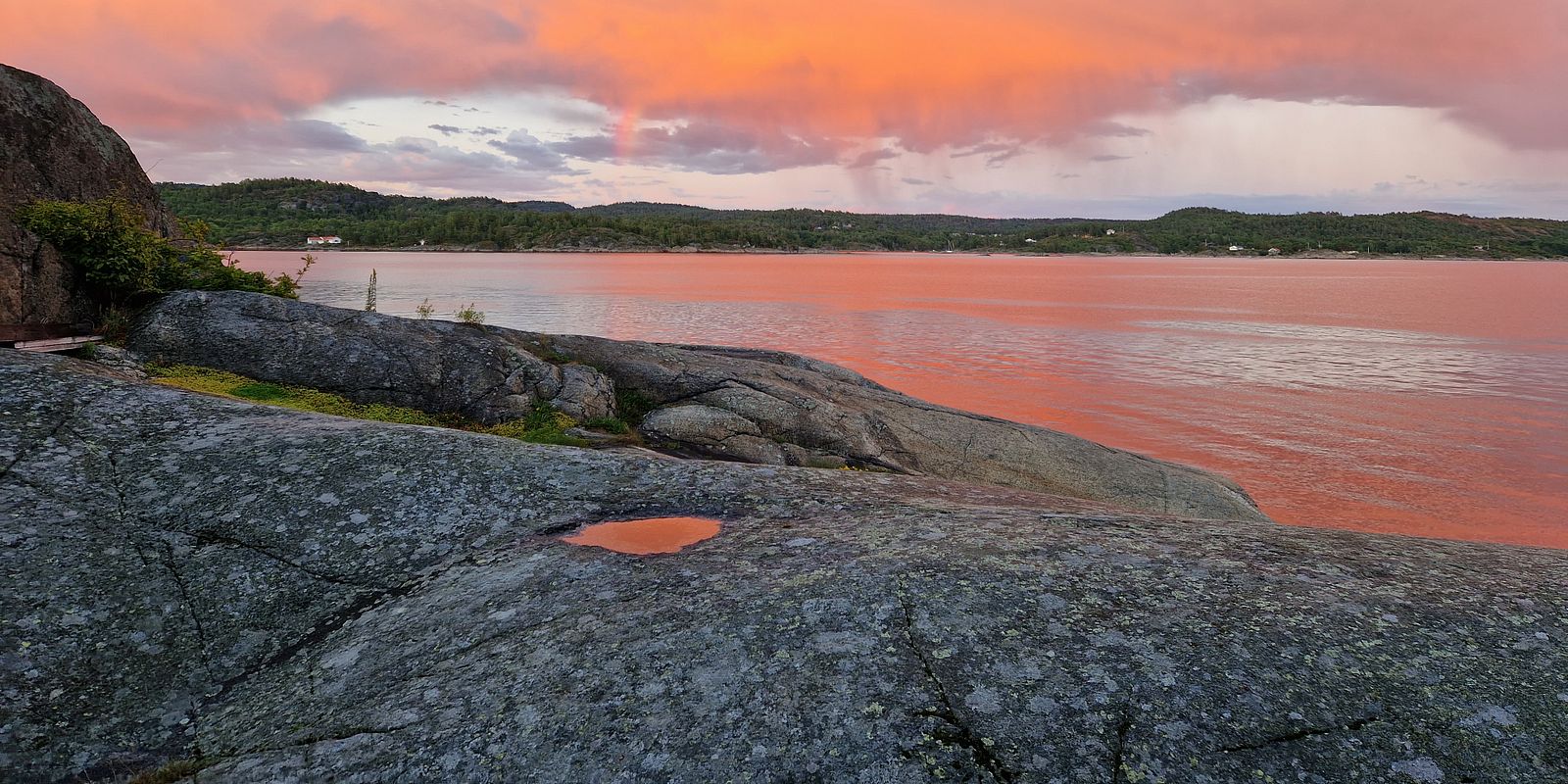 Skjærgård i solnedgang (Foto: Trude Borch/Akvaplan-niva)