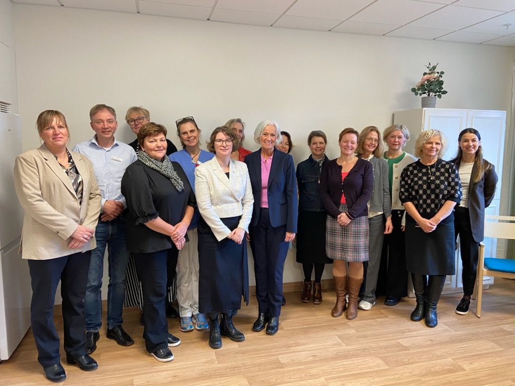 Frida Hellberg, Carsten Schiborr, Karin Gunnars Hellgren, Mimmi Olsson, Maria Hårdstedt, Elin Norén, Helen Kastemyr, Acko Ankarberg, Birgitta Sacradeus, Sofia Jarl, Anette Masgård, Åsa Dedering, Malin Gustavsson, Linda Hjalmarsson och Sofia Ireståhl 