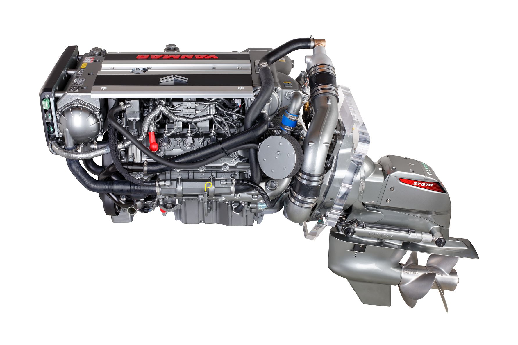 注目 YANMAR 8LV370 (3).jpg sterndrive ZT YANMAR with engine パンツ