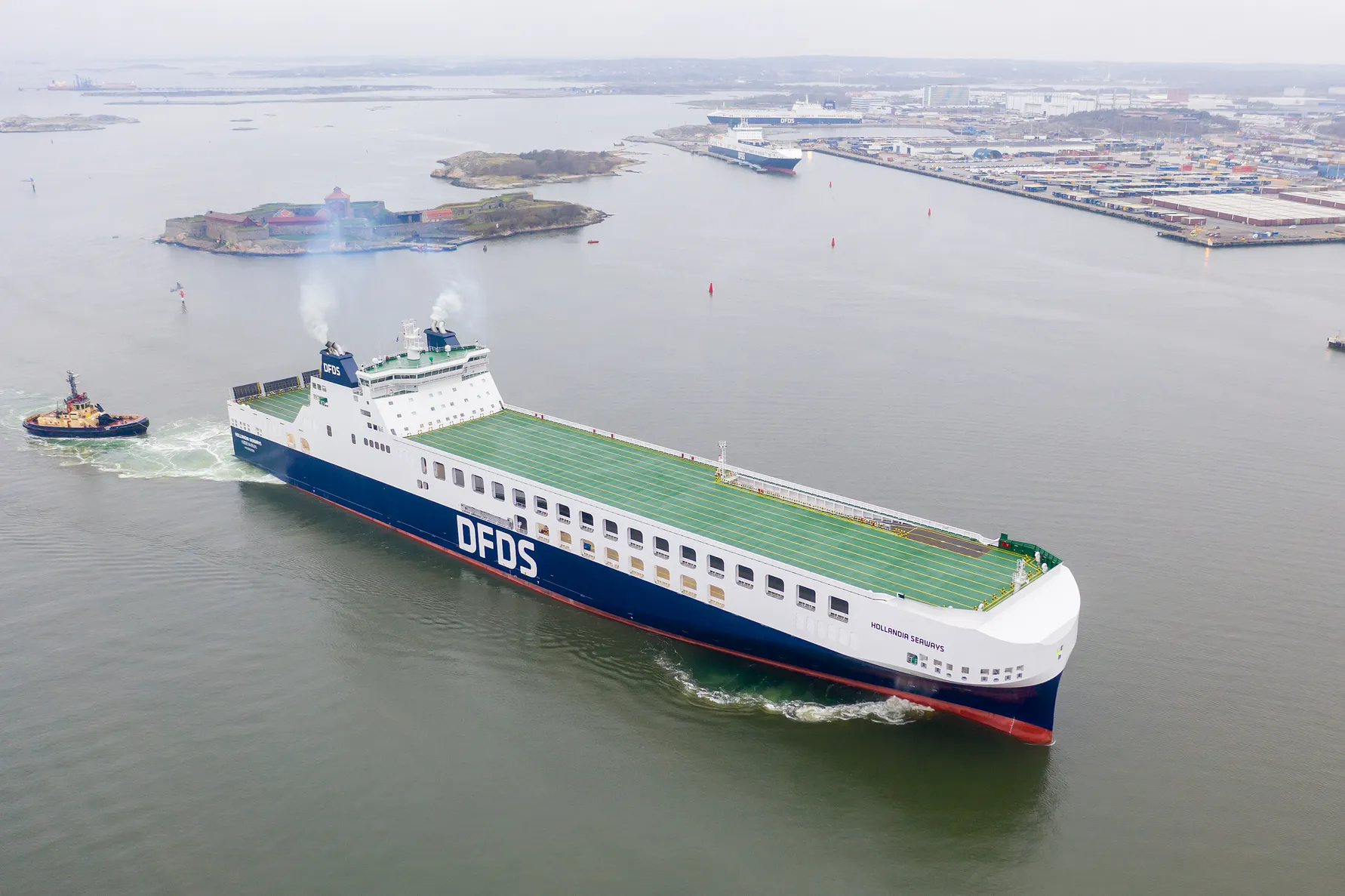 Vehicles, industrial components, steel and forest products are some of the commodities that will be transported by Hollandia Seaways. Photo: Gothenburg Port Authority. 
