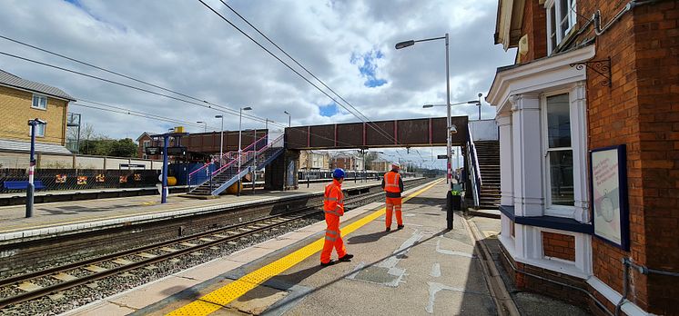 Current Harlington station footbridge to be replaced, Network Rail.jpg