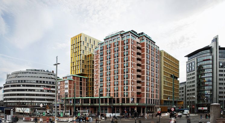 fasade-outside-clarion-hotel-thehub.jpg