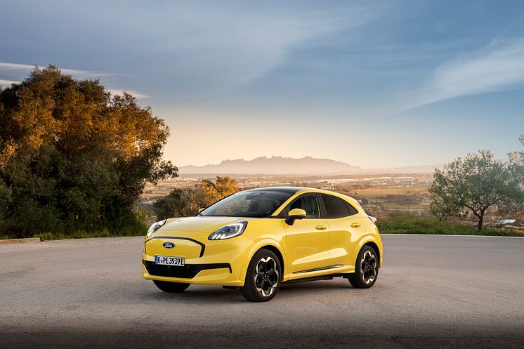 2025 Elektrisk SUV Puma Electric Yellow (1).jpg