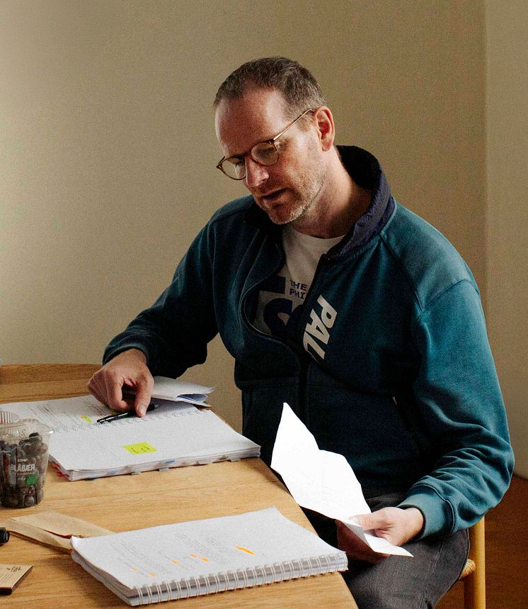 Affeksjonsverdi - regissør Joachim Trier - foto Christian Belgaux.jpg