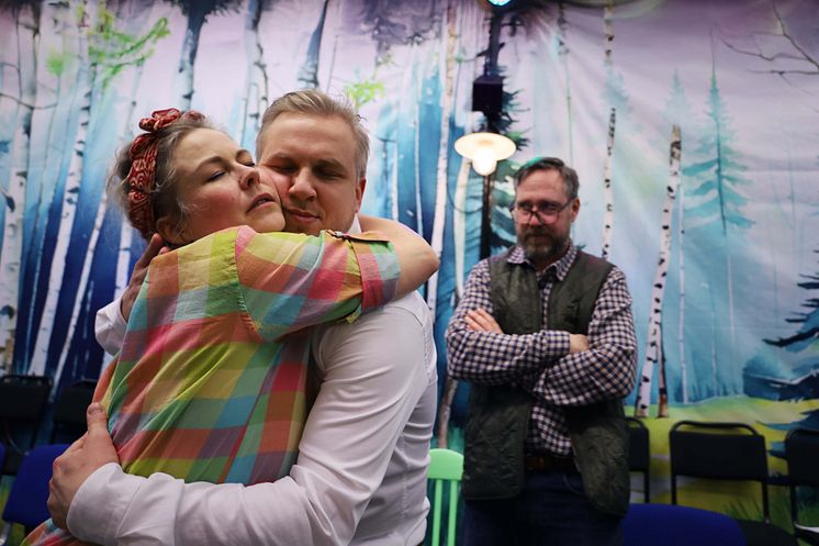 03_KlasseTjut_CarolineHarrysson_JoelÖdmann_JesperBarkselius_FOTOSaraPärlefalk.jpg