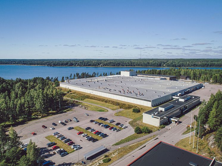 Geberits produktionsanläggning i Ekenäs drivs med 100  grön el från vattenkraft. .jpg