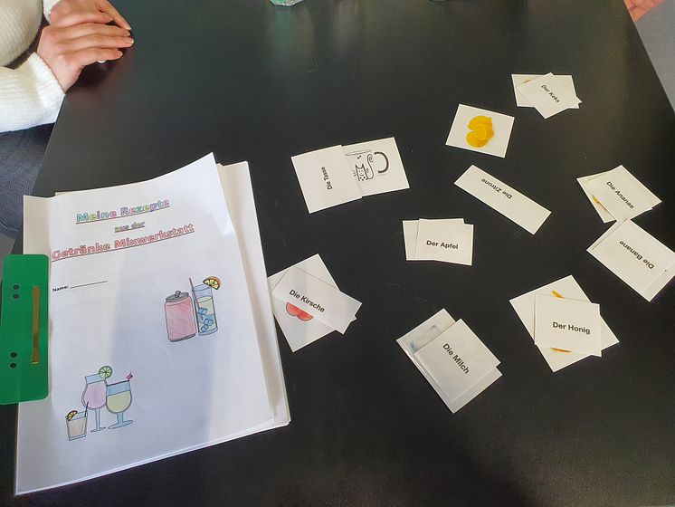 „Es war die beste Entscheidung“ | Studierende der Universität Vechta stärken durch gemeinsame Projekte Sprachkompetenzen bei GSO-Schüler*innen 