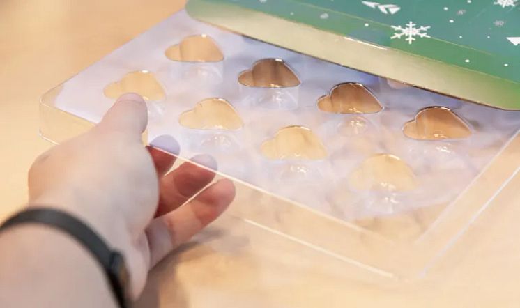 10-sjove-ideer-til-nisserierne-paa-arbejdspladsen_chokoladekalender.jpg