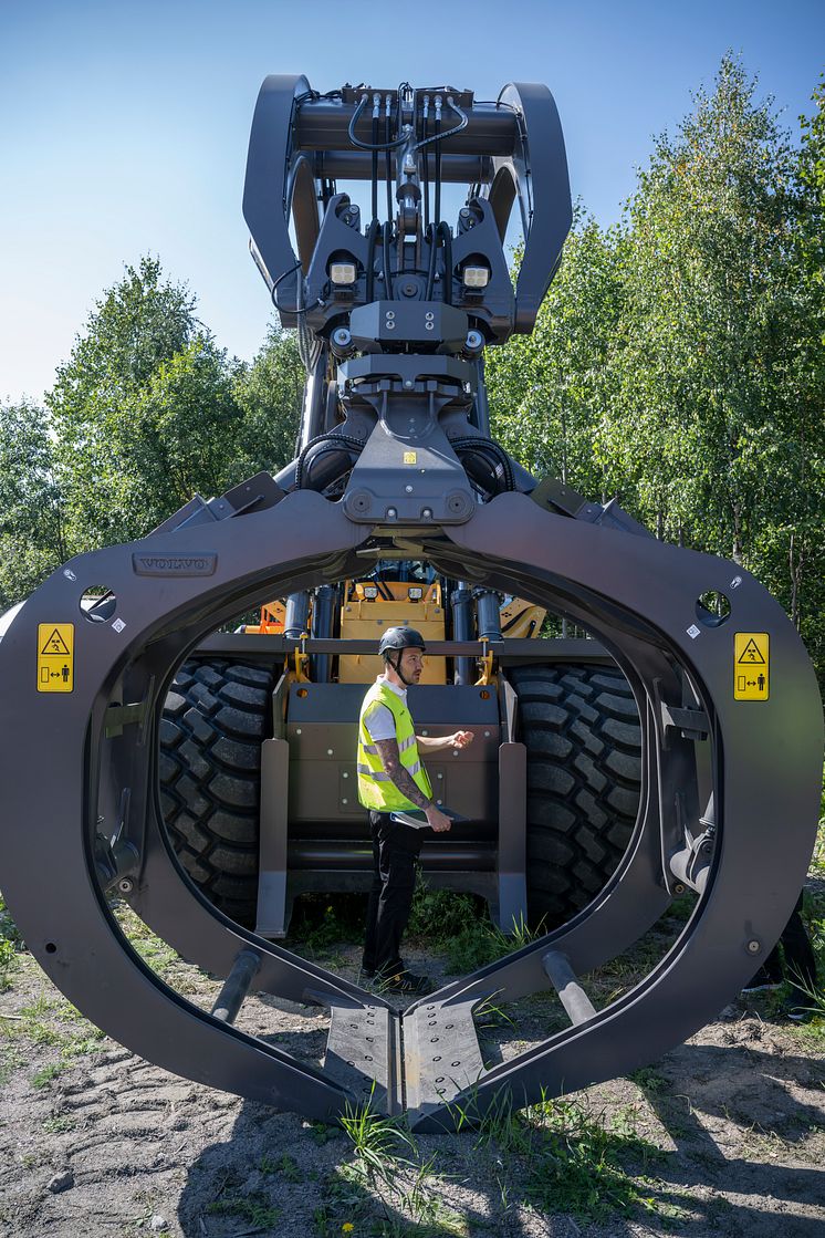 Volvo L200H High Lift - grip