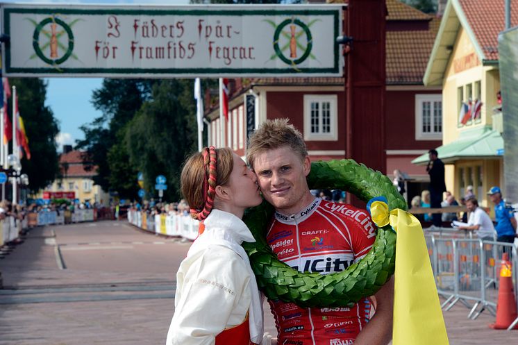 Segerpuss! CykelVasans segrare Jesper Dahlström