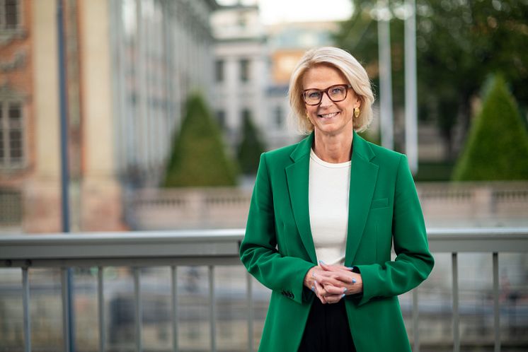 Elisabeth Svantesson (M) - Pressbild.jpg