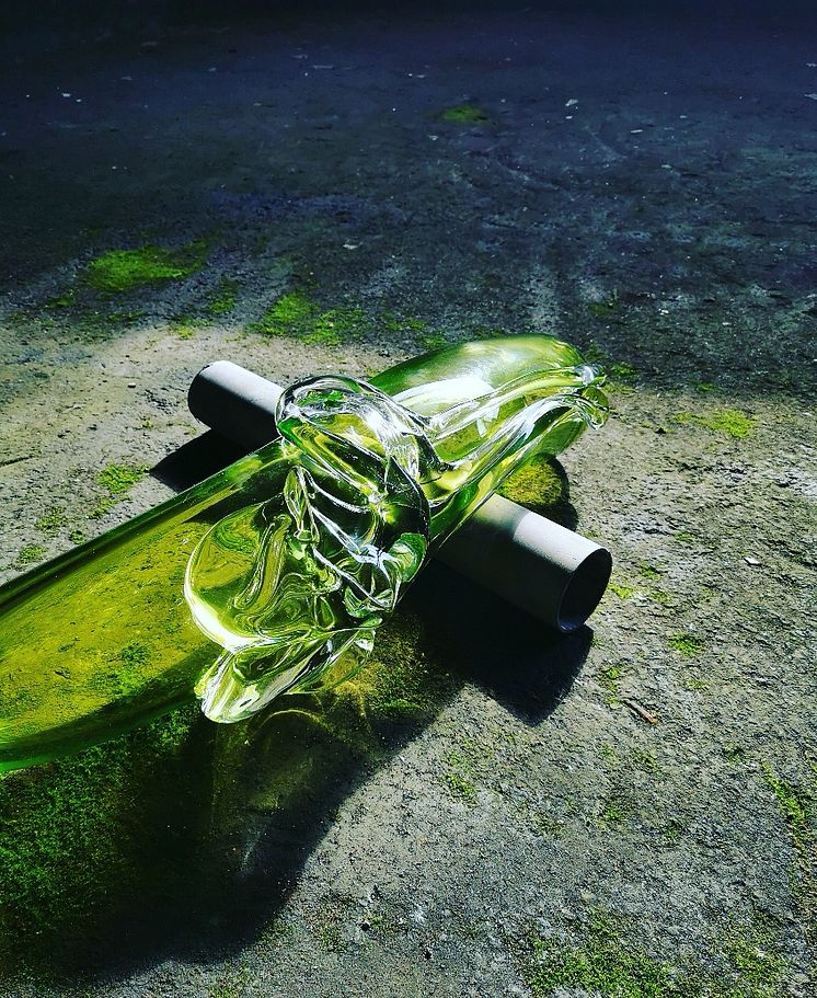 The Exhale Infection, Josefin Bravo