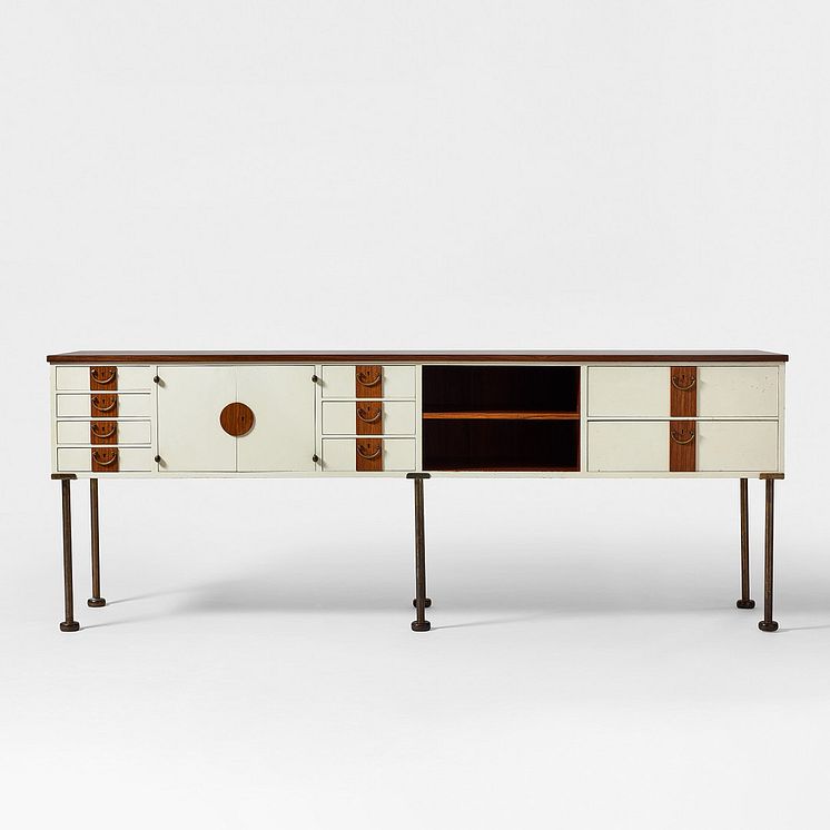 Sideboard av Josef Frank