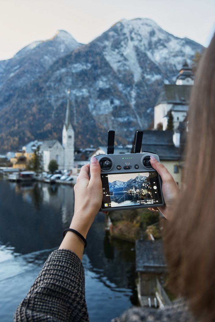 DJI FLIP_RC2 Romote Control_Hallstatt_RC2_02.jpg