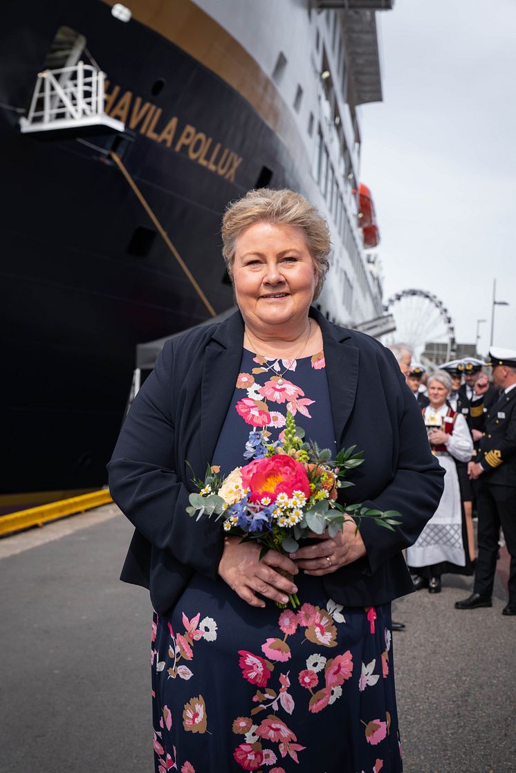 Interview with godmother Erna Solberg