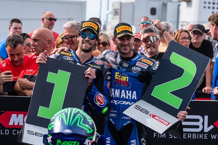 2024102104_029xx_WSBK_Rd12_マンジ選手_デービス選手_4000.jpg