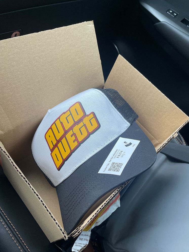 Merch vom Auto Duett