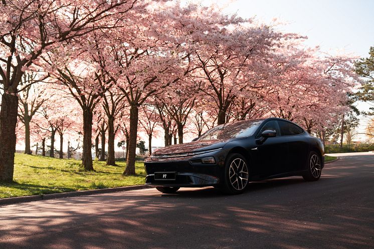 2023 P7 Front 3QTR Static (2).jpg
