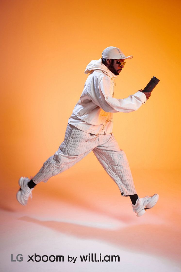 Photo2-LG-xboom-x-will.i.am-Partnership-scaled.jpg