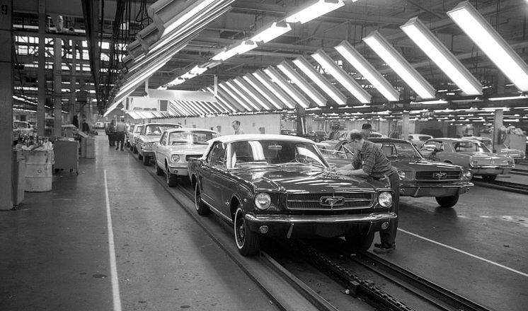 1964-Gen1-FordDearbornAssemblyPlant.jpg