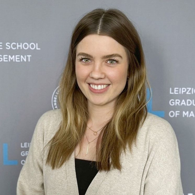 Elisa Vetter (Pressekontakt)
