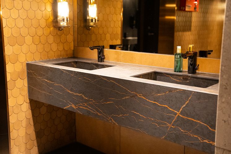 Dekton Laurent washbasin (1).jpg