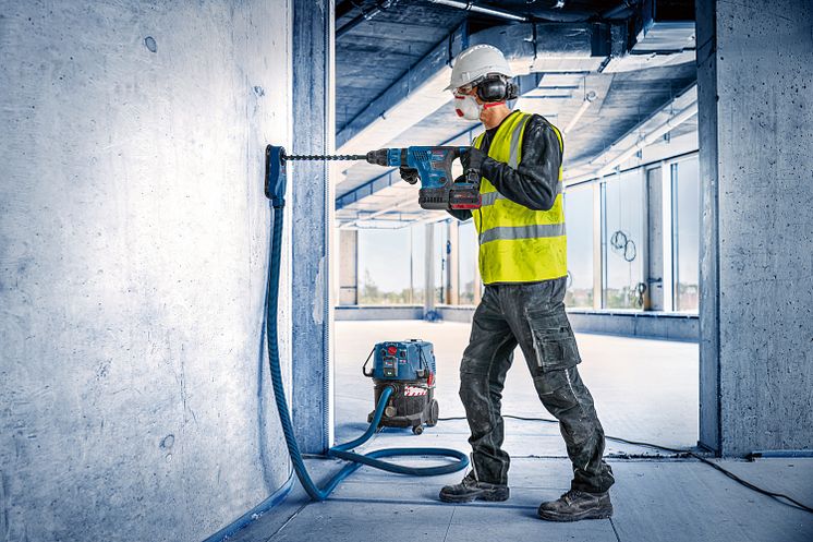 o430388v186 Dust_Control_GBH_18V-36_C_Application_72070_Bluelook_T1 (1).jpg