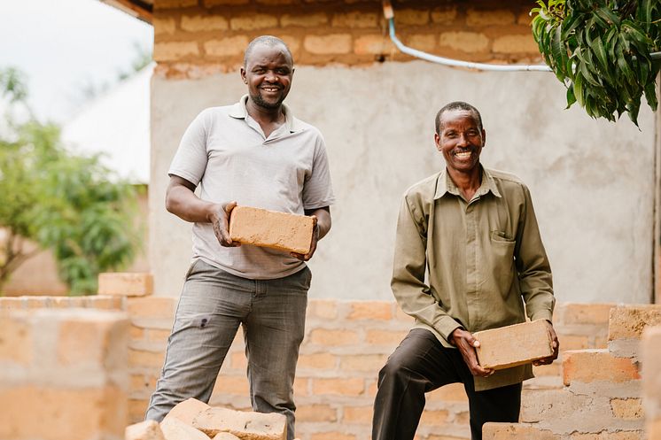 Renatus James och Yombo Shimwaga Nganza foto George Kamau.jpg