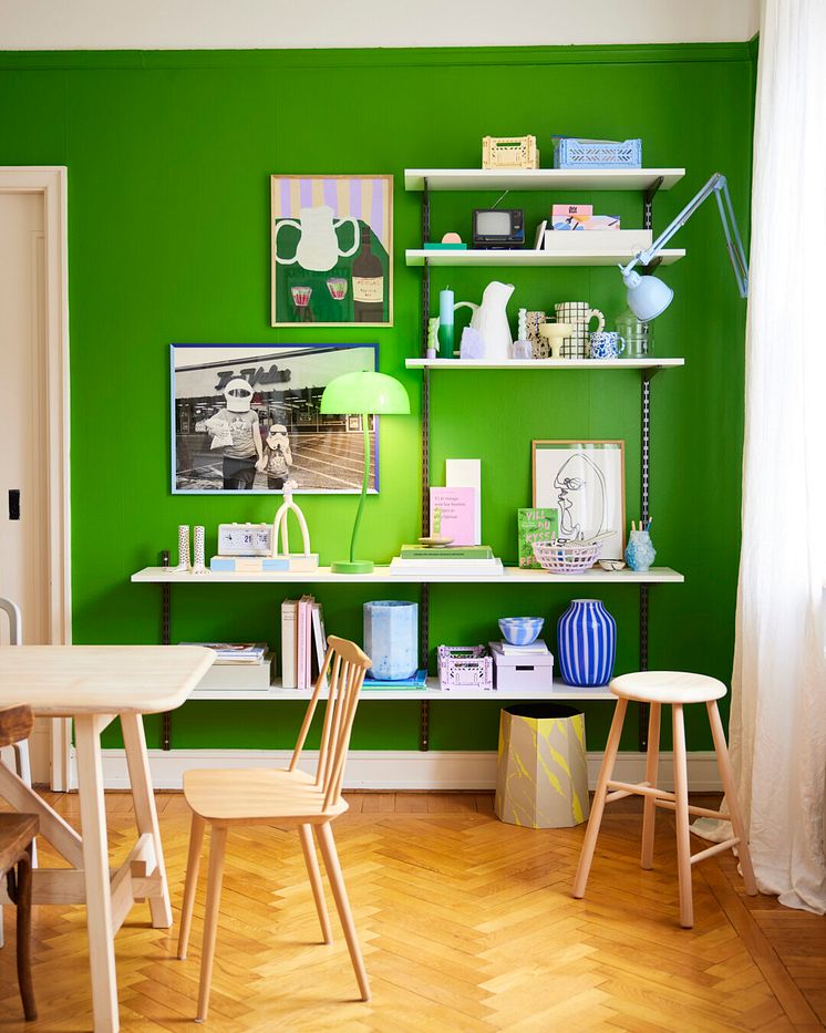 Elfa_Bookshelves_Interior_Shelving_system_2023_03__678_1080x1350_Meta_LI (1).jpg