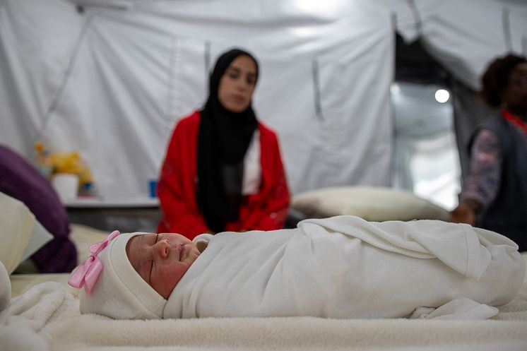 Lana and Tima newborn health in Gaza.jpg