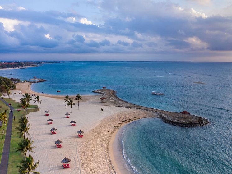 Nusa-Dua-Beach.jpg