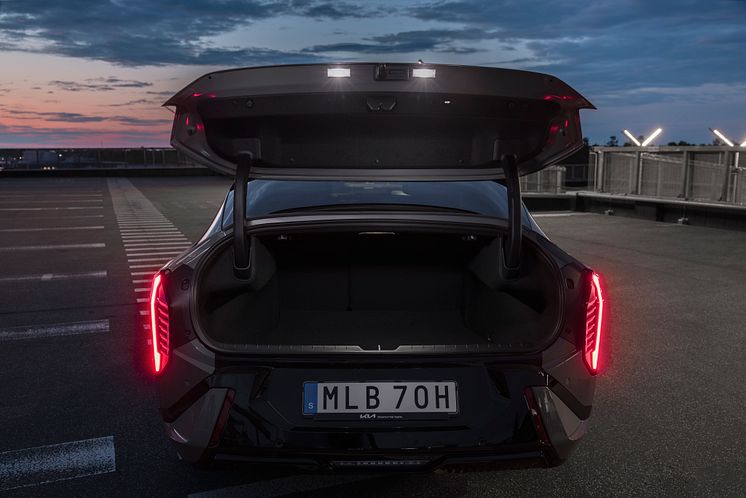 Elbilen Kia EV4 lanseras Sverige 