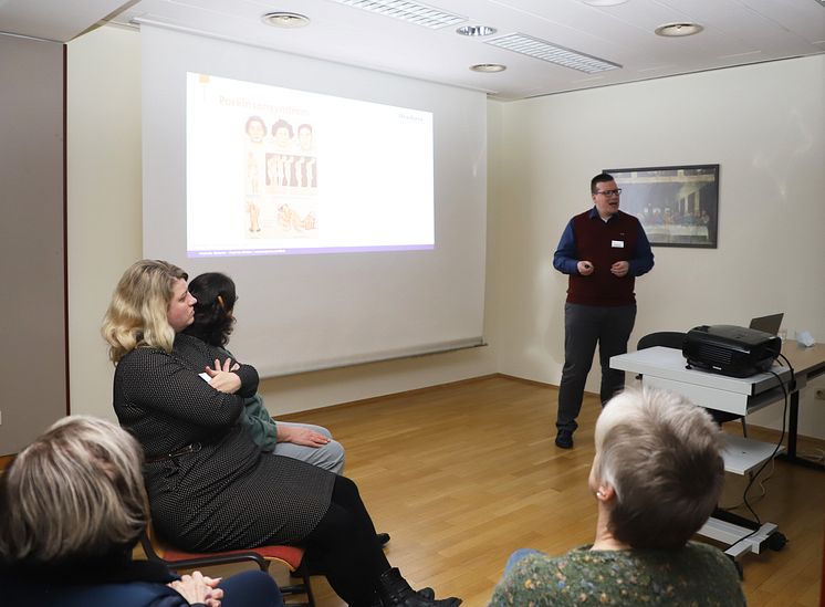 Arzt-Patienten-Seminar Parkinson.jpg