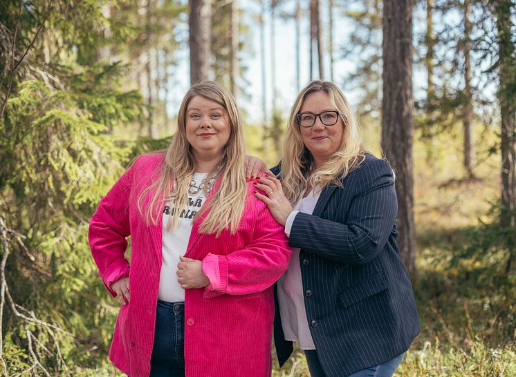 Linnea Huhta och Maria Vanhapiha Bergström