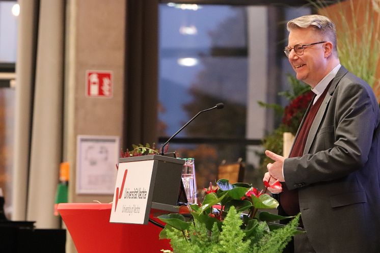 Worüber man schweigen muss  Privatdozent Pfarrer Dr. Marc Röbel lehrt jetzt an Uni Vechta 