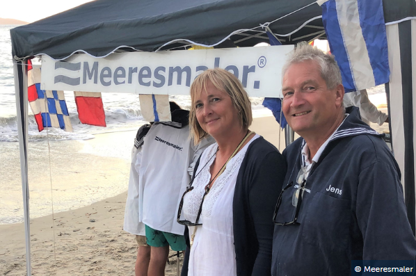 Malen mit den Füßen im Sand © Meeresmaler.png