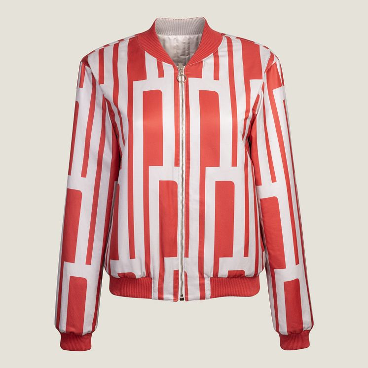 RR_Collection_Women's_Jacket_190225_04.jpg