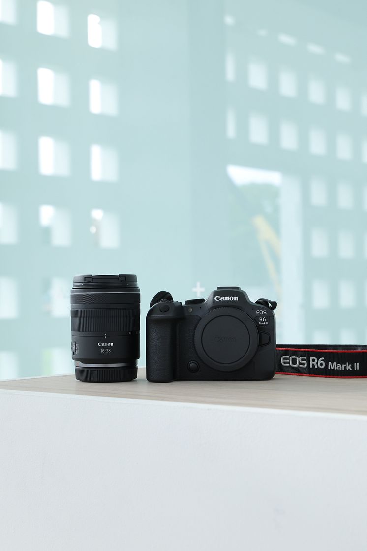 RF 16–28MM F2.8 IS STM_EOS R6 Mark II_5A_3163_Ambient.JPG