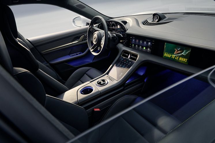 Porsche Communication Management