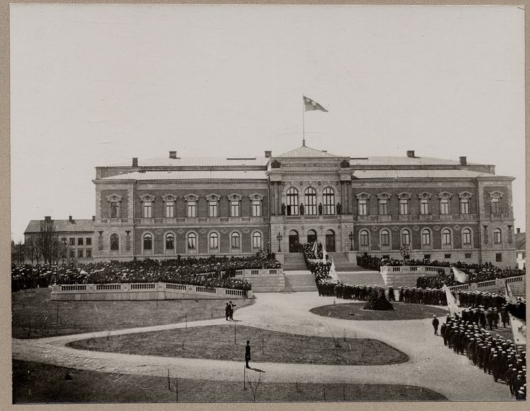 Universitetshuset i Uppsala vid invigningen 1887