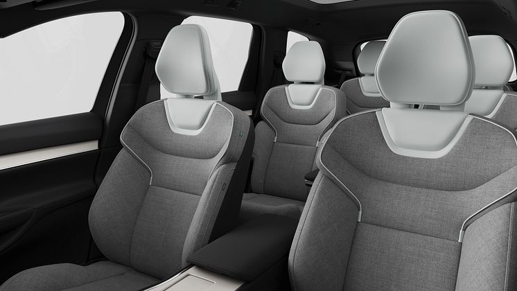 317307_Volvo_EX90_-_version_6_places.jpg